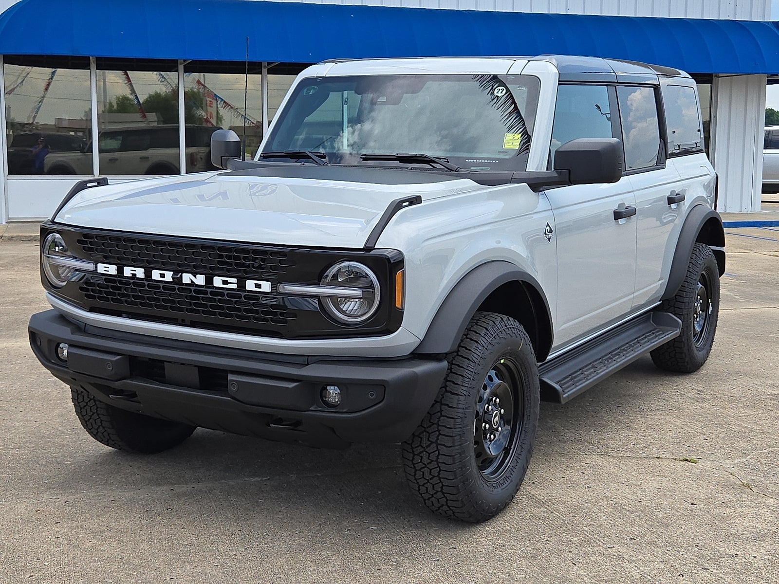 2026 Ford Bronco Outer Banks®