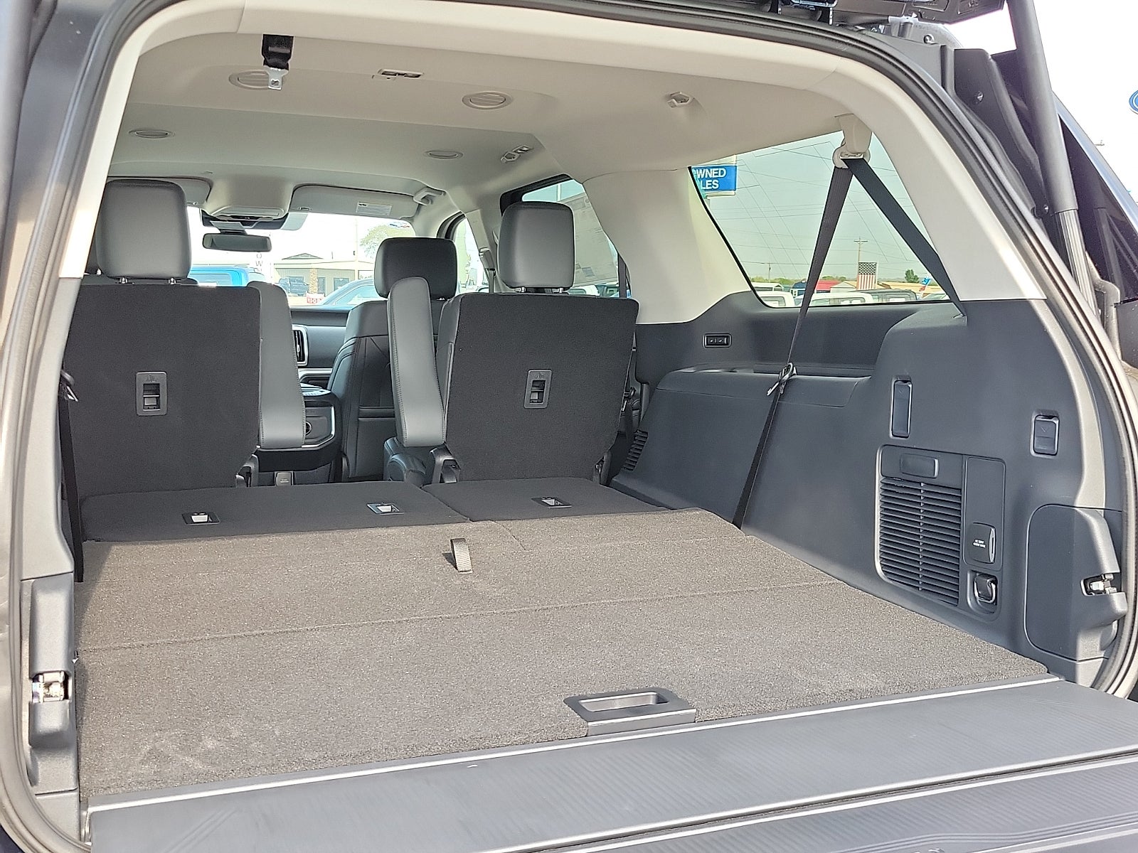 2027 Ford Expedition MAX Active