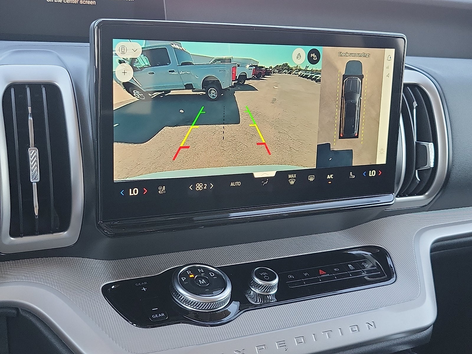 2027 Ford Expedition MAX Active