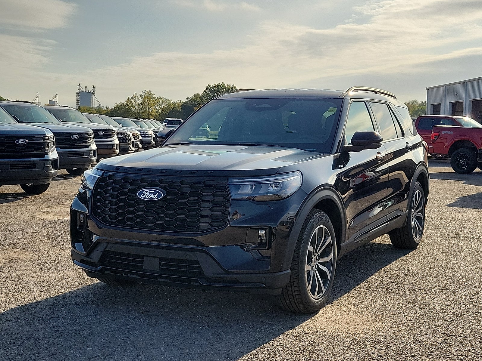 2027 Ford Explorer ST-Line