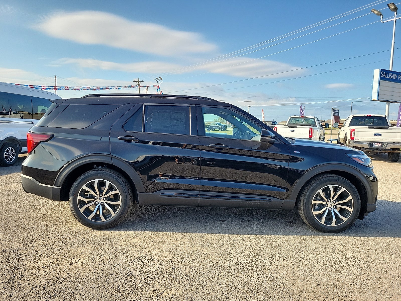 2027 Ford Explorer ST-Line