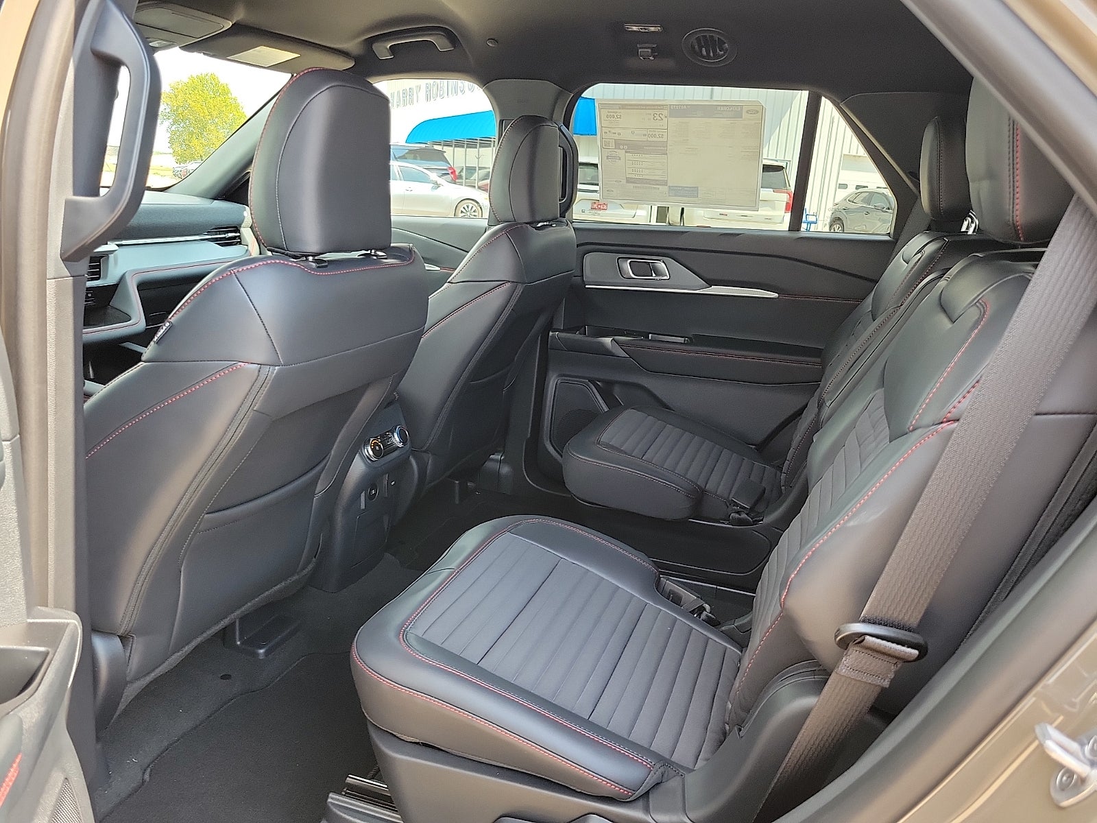 2027 Ford Explorer 4-Door 4DR 4WD ST-LINE