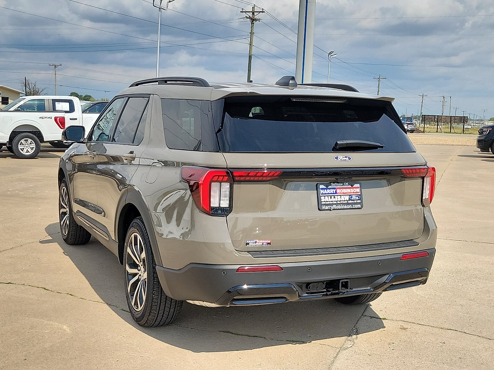 2027 Ford Explorer 4-Door 4DR 4WD ST-LINE