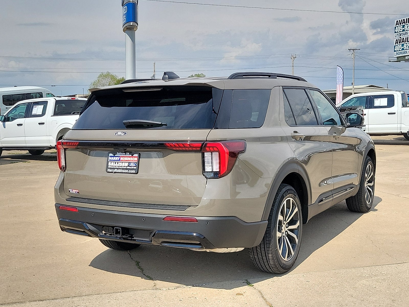 2027 Ford Explorer 4-Door 4DR 4WD ST-LINE