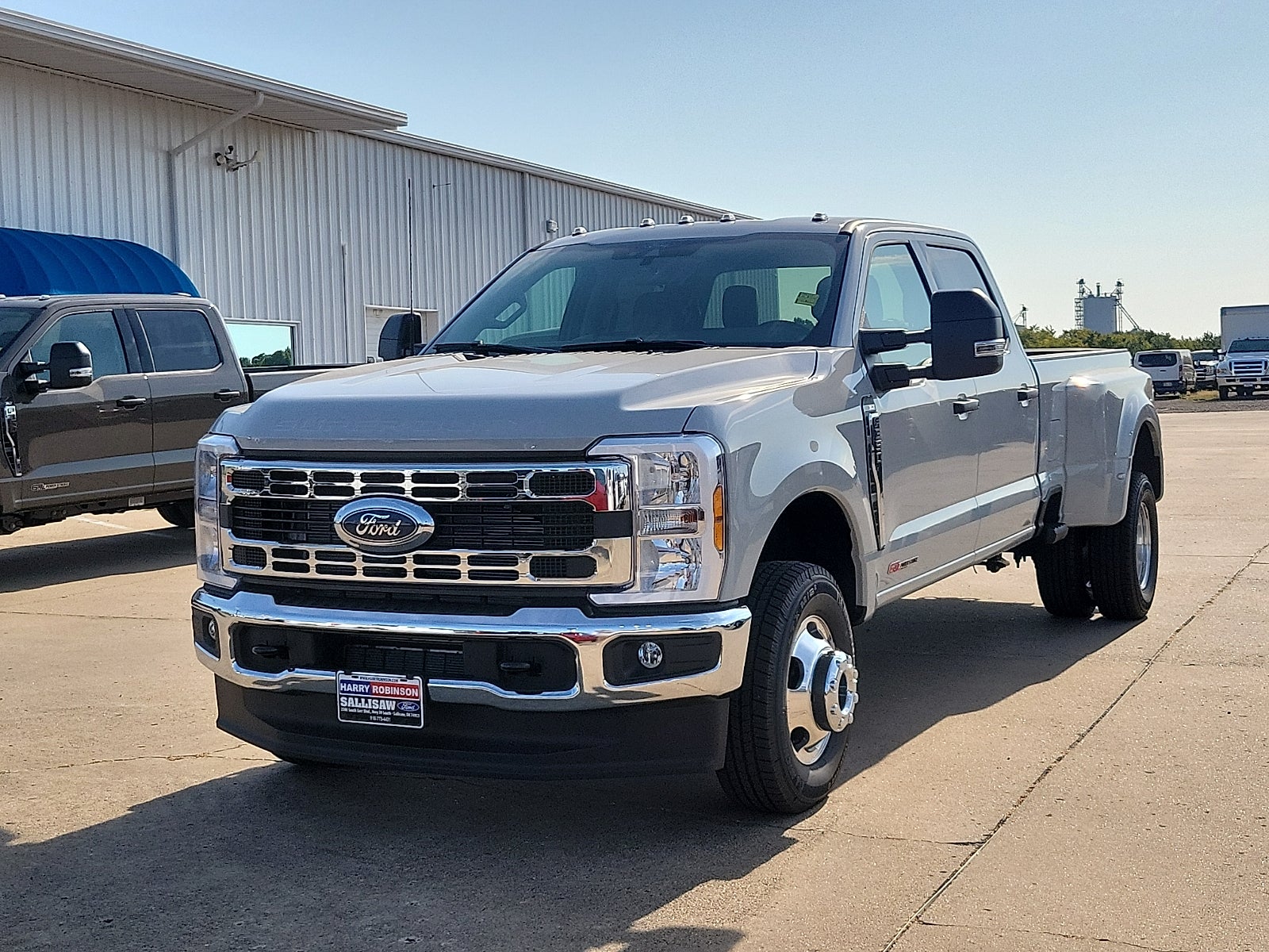 2026 Ford Super Duty F-350® XLT