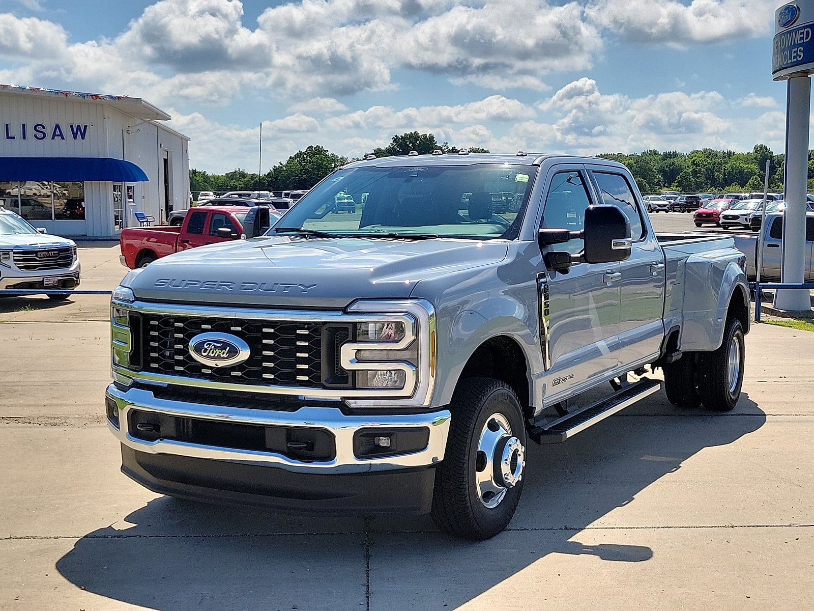 2026 Ford Super Duty F-350® Lariat®