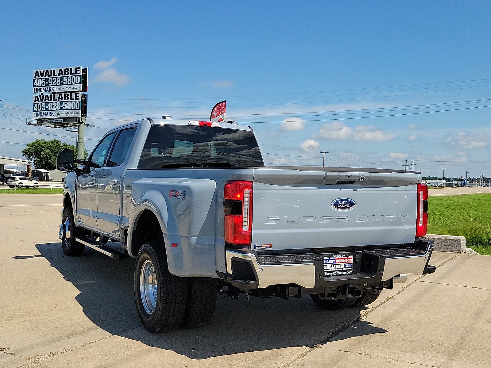 2026 Ford Super Duty F-350® Lariat®
