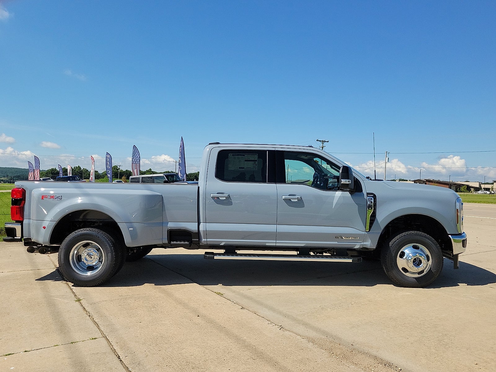 2026 Ford Super Duty F-350® Lariat®
