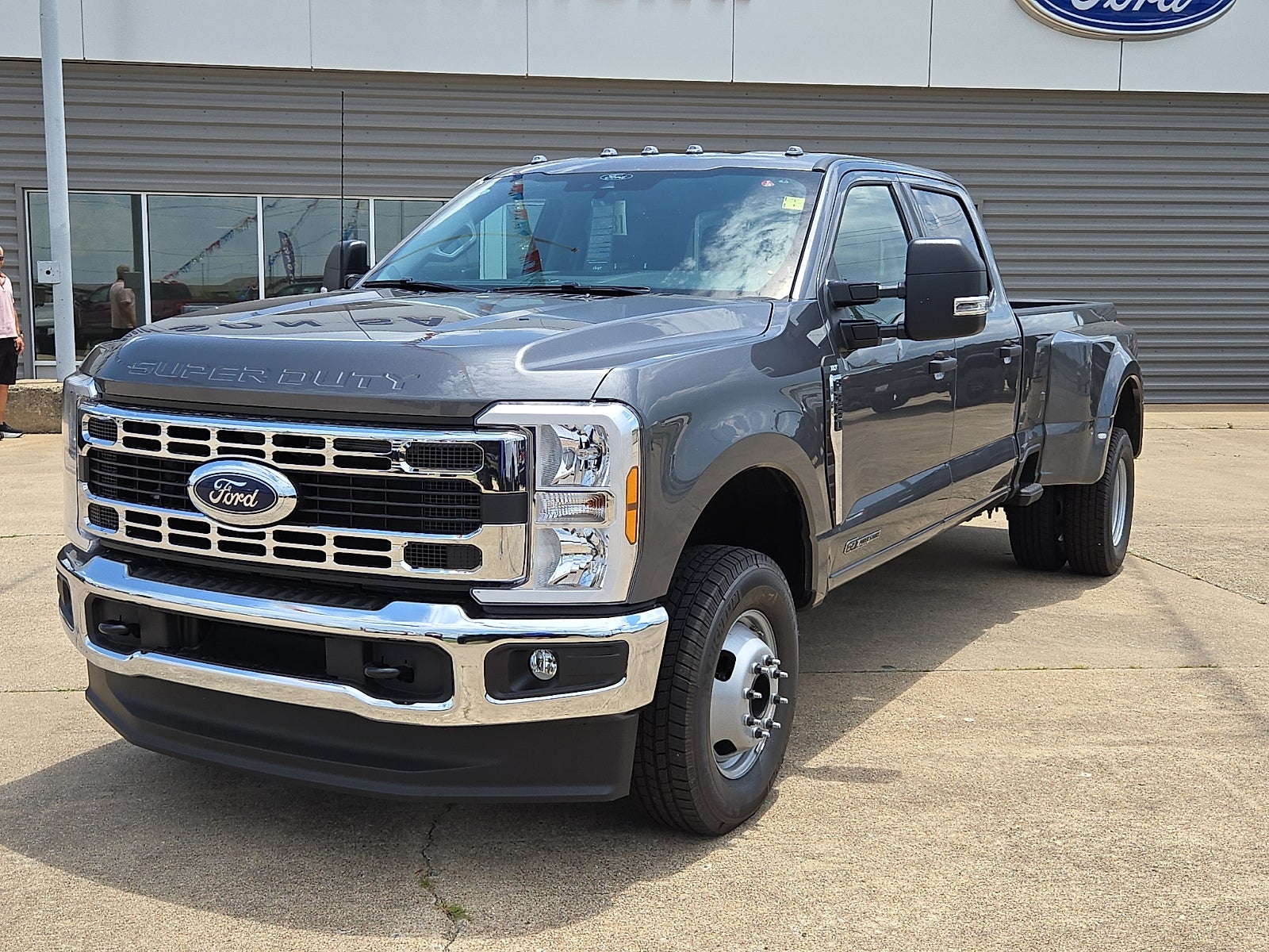 2026 Ford Super Duty F-350® XLT