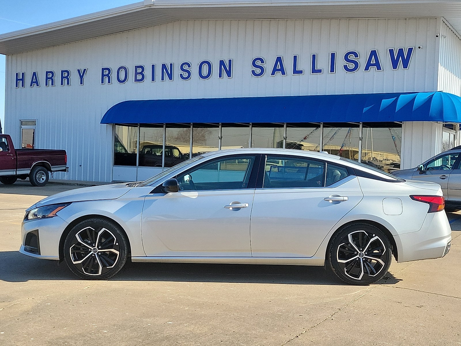 2024 Nissan Altima 2.5 SR