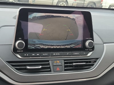 2025 Nissan Altima SR