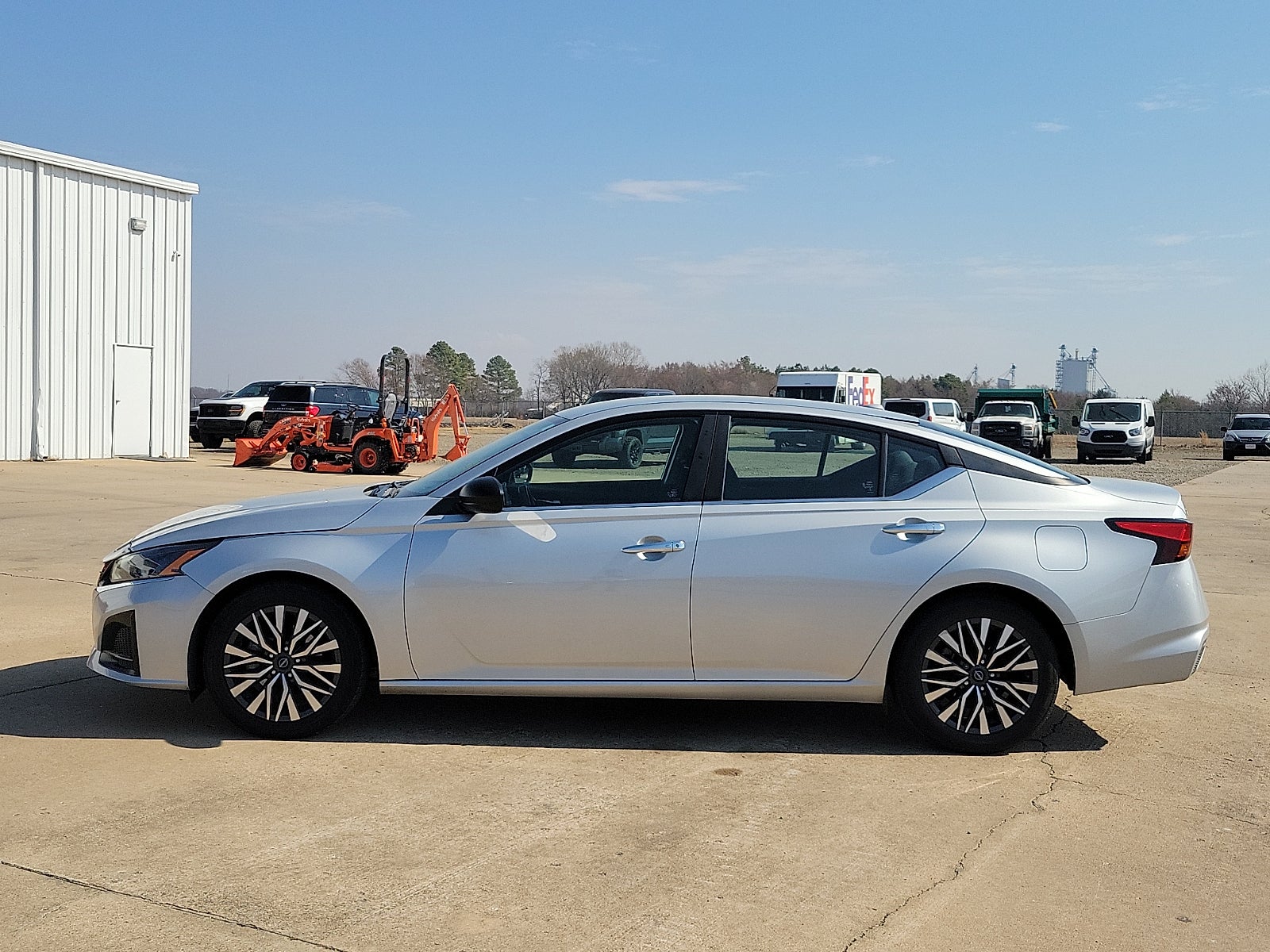 2024 Nissan Altima 2.5 SV