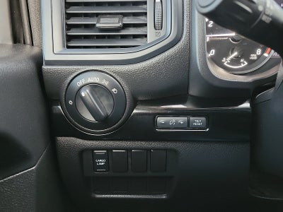 2022 Nissan Titan SV