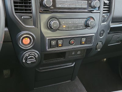 2022 Nissan Titan SV