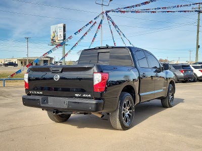 2022 Nissan Titan SV