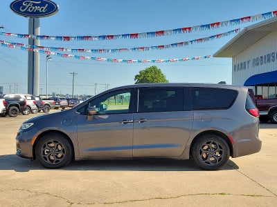 2022 Chrysler Pacifica Hybrid Hybrid Touring L