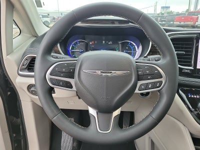 2023 Chrysler Pacifica Hybrid Hybrid Limited