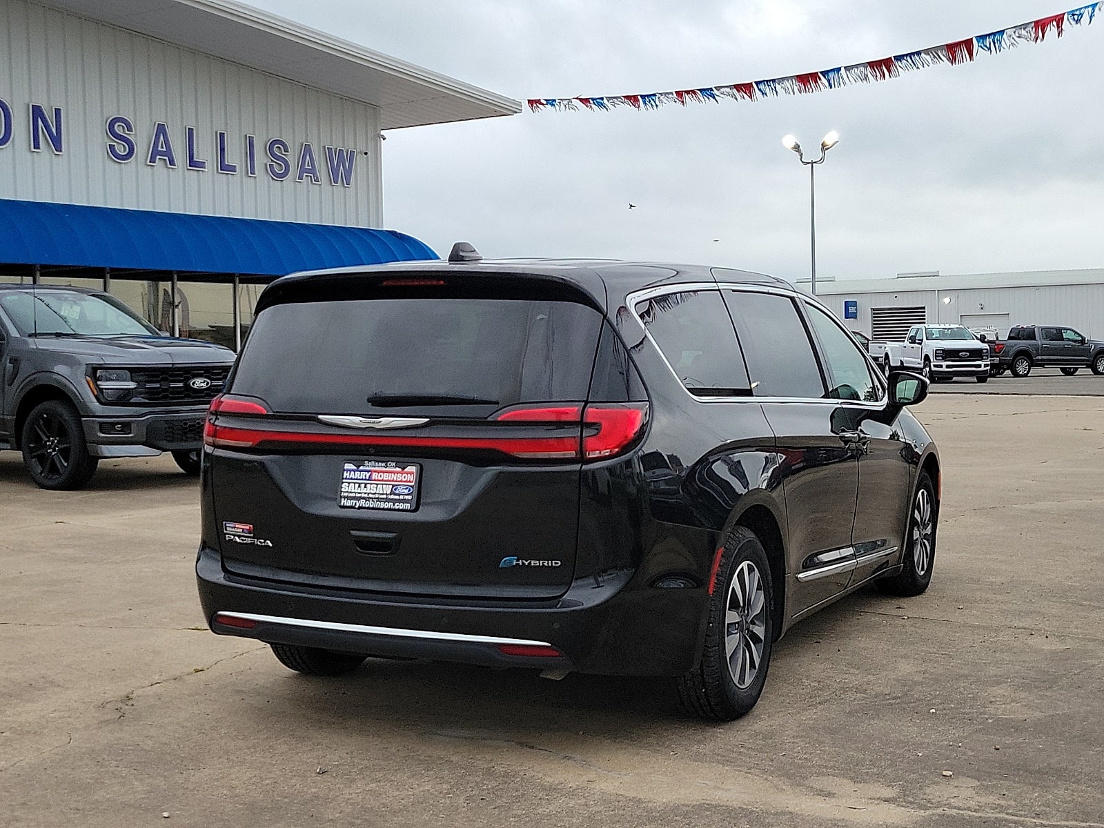 2023 Chrysler Pacifica Hybrid Hybrid Limited