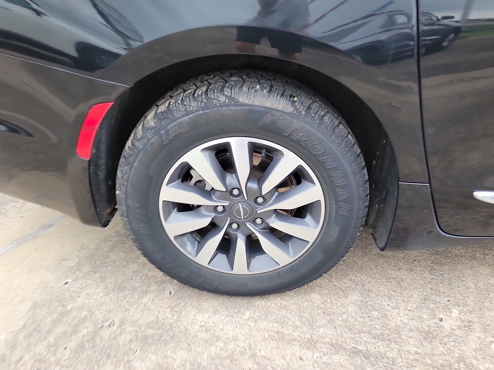 2023 Chrysler Pacifica Hybrid Hybrid Limited