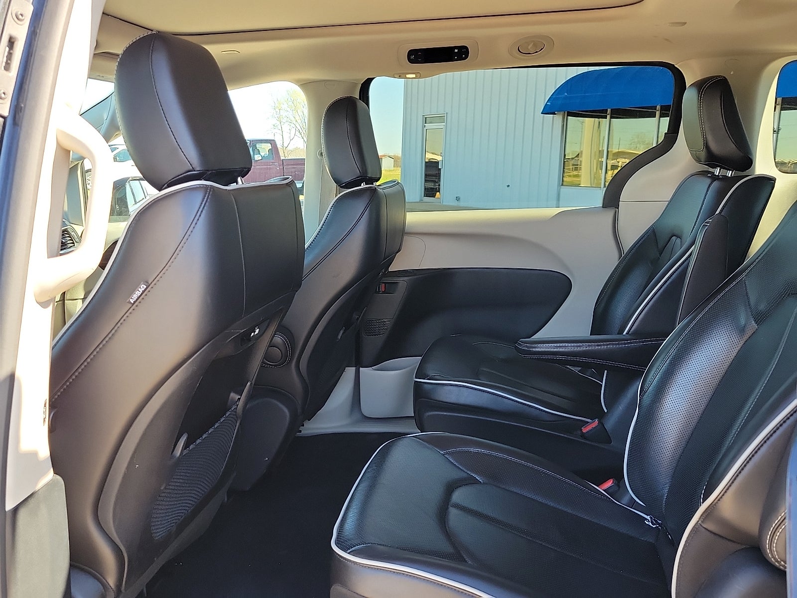 2023 Chrysler Pacifica Hybrid Hybrid Limited