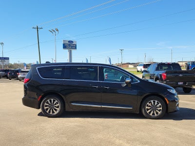 2023 Chrysler Pacifica Hybrid Hybrid Limited