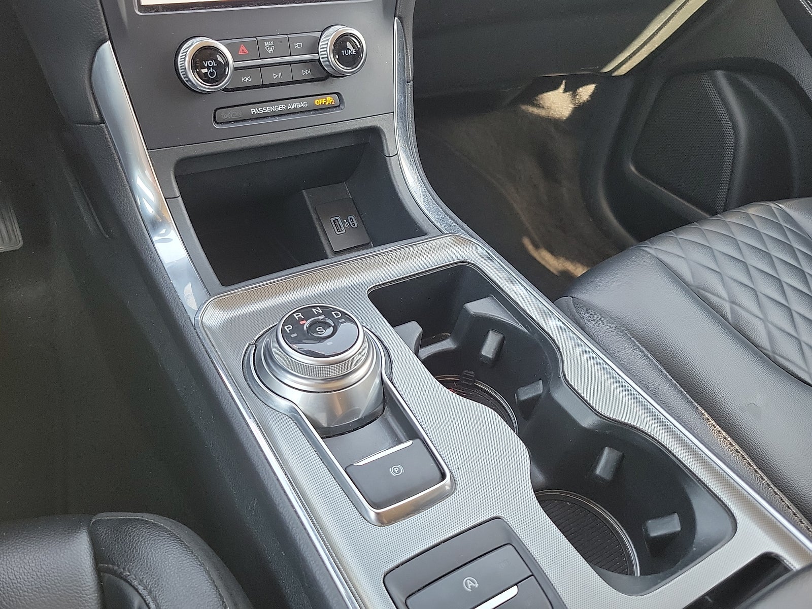 2023 Ford Edge Titanium