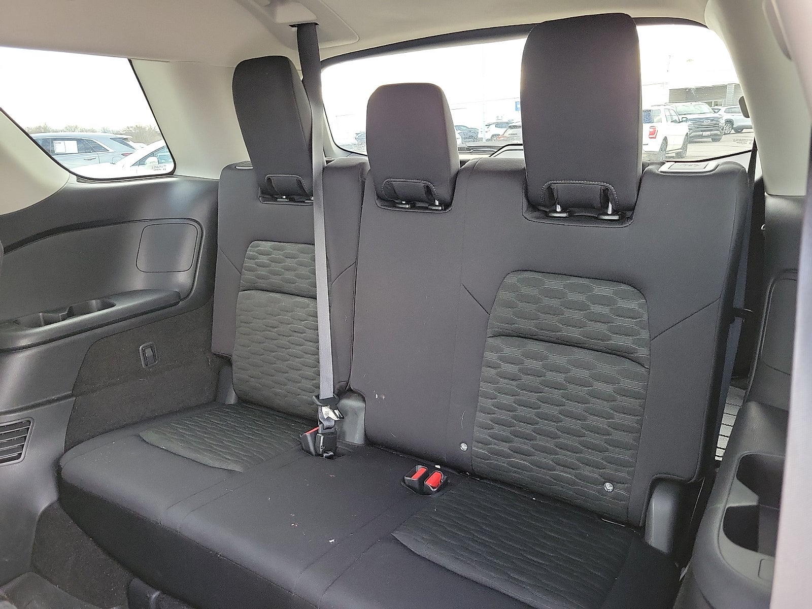 2023 Nissan Pathfinder SV