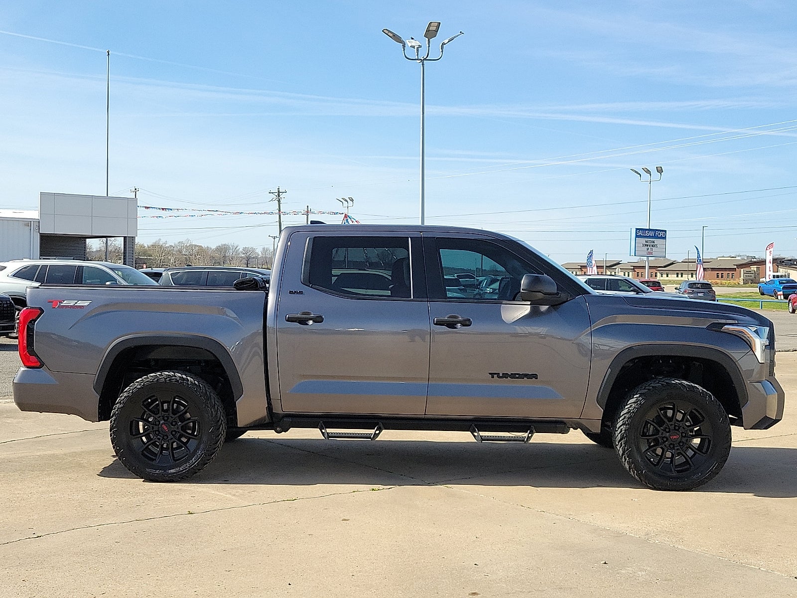2023 Toyota Tundra SR5