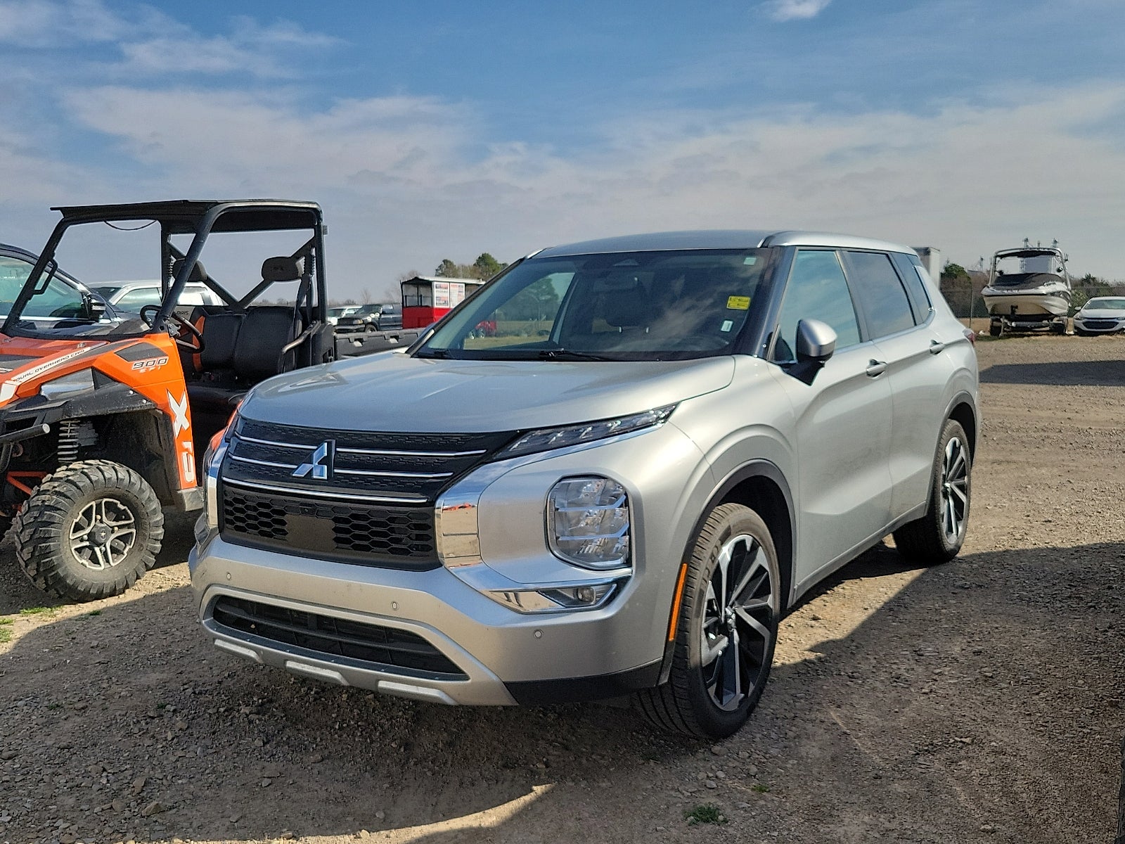 2024 Mitsubishi Outlander Base