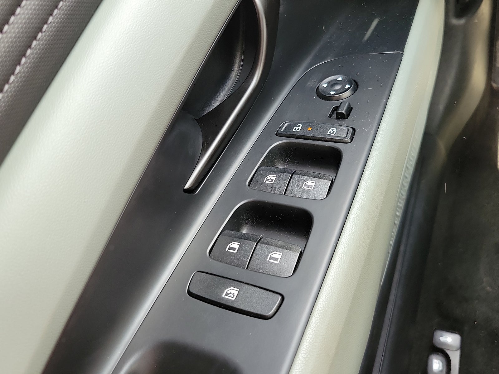2025 Hyundai Elantra HEV Limited