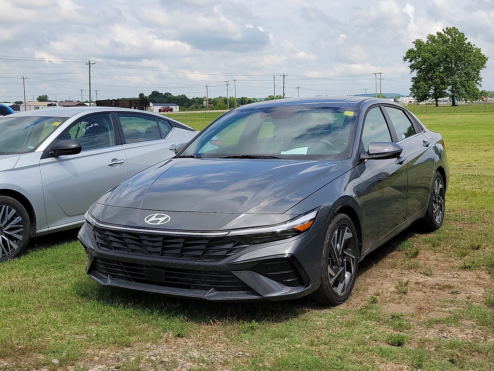 2025 Hyundai Elantra HEV Limited