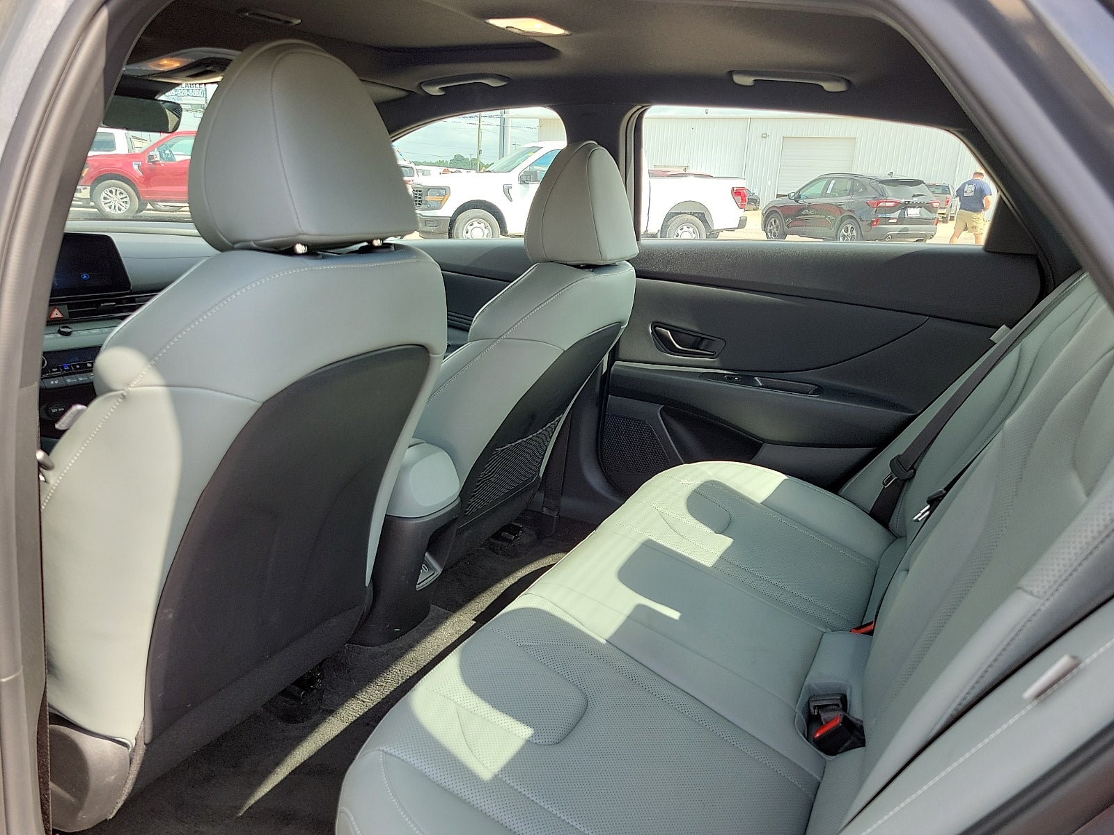 2025 Hyundai Elantra HEV Limited