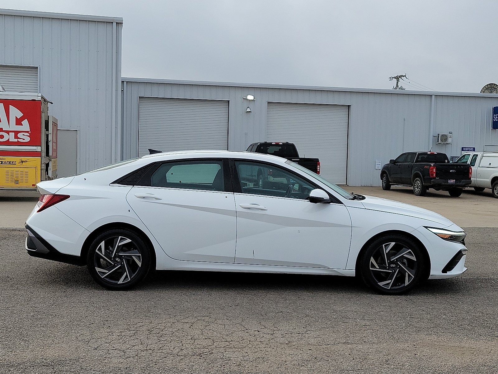 2024 Hyundai Elantra Limited