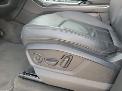 2023 Audi Q7 Premium Plus